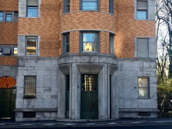 A Milano, sulle tracce di Thea Caslbore Rasini Casa Torre Rasini, ingresso